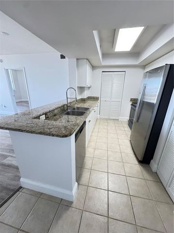 19501 W Country Club Drive 2310, Aventura, FL 33180