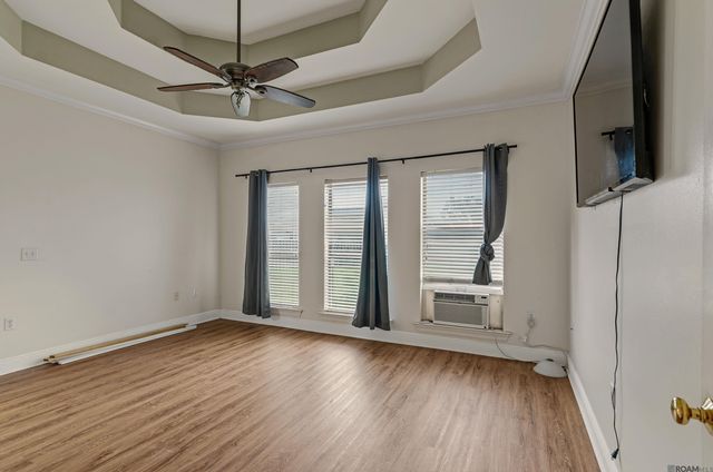 7053 Pelican Crossing Dr, Gonzales, LA 70737