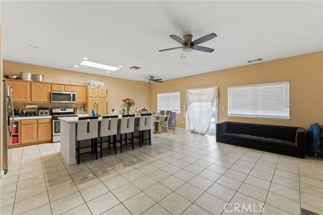 11368 Cactus Ave, Bloomington, CA 92326