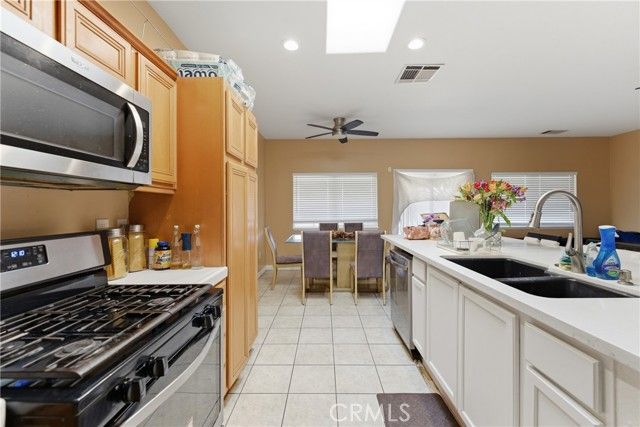 11368 Cactus Ave, Bloomington, CA 92326