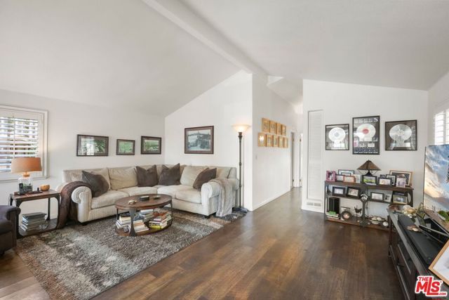 31 Paradise Cove Road, Malibu, CA 90265