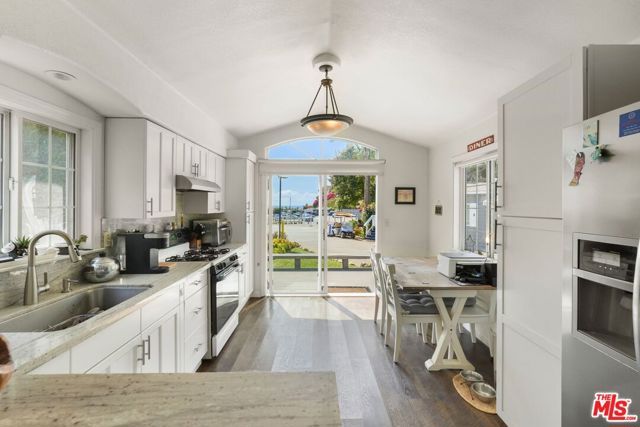 31 Paradise Cove Road, Malibu, CA 90265