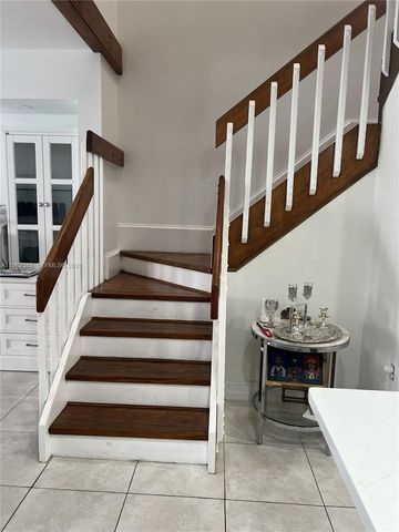 3535 Magellan Cir 524, Aventura, FL 33180