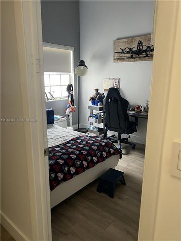 3535 Magellan Cir 524, Aventura, FL 33180