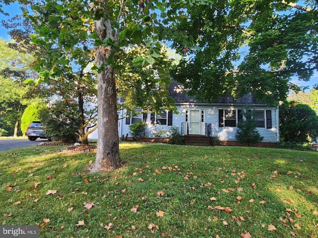 318 LYNWOOD DR, Severna Park, MD 21146