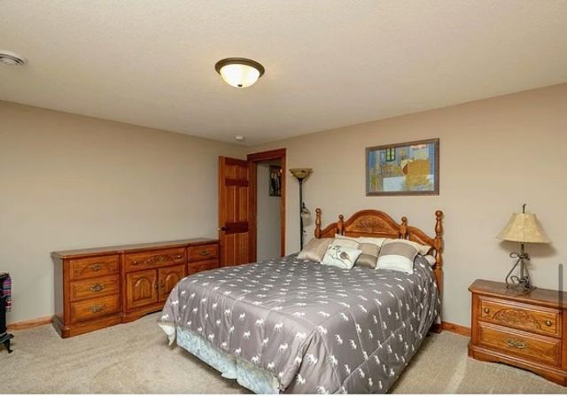 2315 Superior Lane NW, Rochester, MN 55901