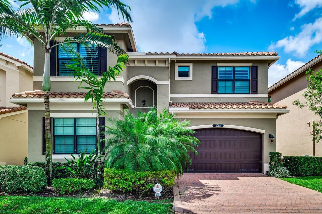 8092 Lemon Serpentine Lane, Delray Beach, FL 33446