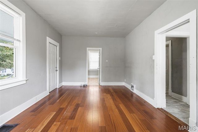 7546 Lynn Avenue, St Louis, MO 63130