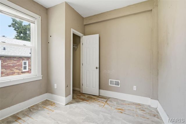 7546 Lynn Avenue, St Louis, MO 63130