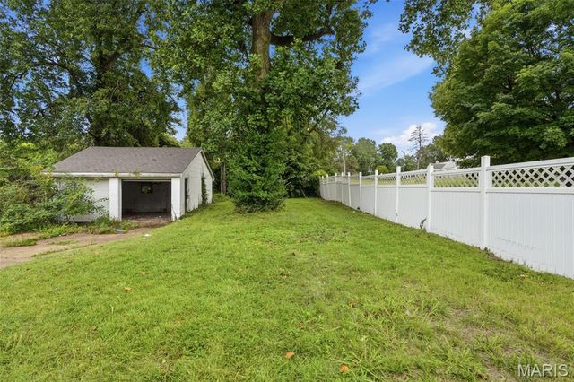 7546 Lynn Avenue, St Louis, MO 63130