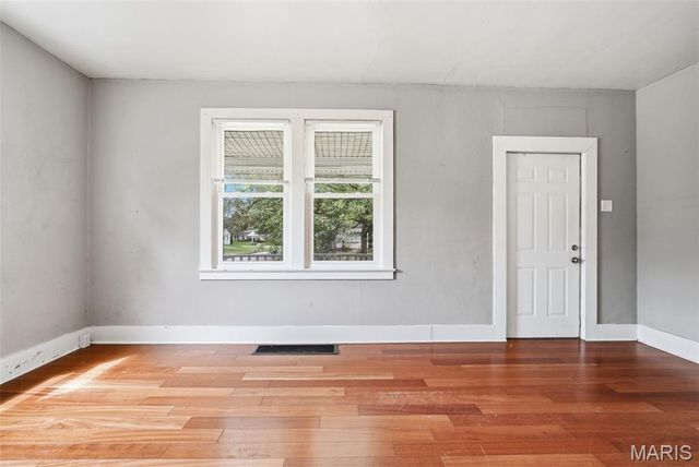 7546 Lynn Avenue, St Louis, MO 63130