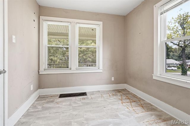 7546 Lynn Avenue, St Louis, MO 63130