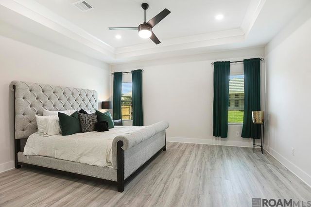 12755 Legacy Oaks Avenue, Central, LA 70818