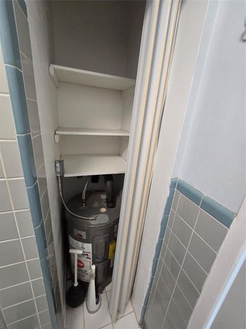 413 SW 12th Ct B, Fort Lauderdale, FL 33315