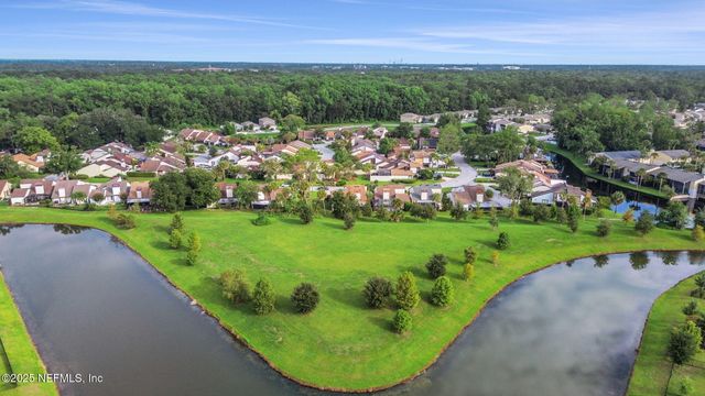 7841 BAYMEADOWS Circle W, Jacksonville, FL 32256