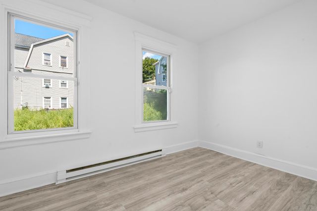 95 Oak Street, Waterbury, CT 06704