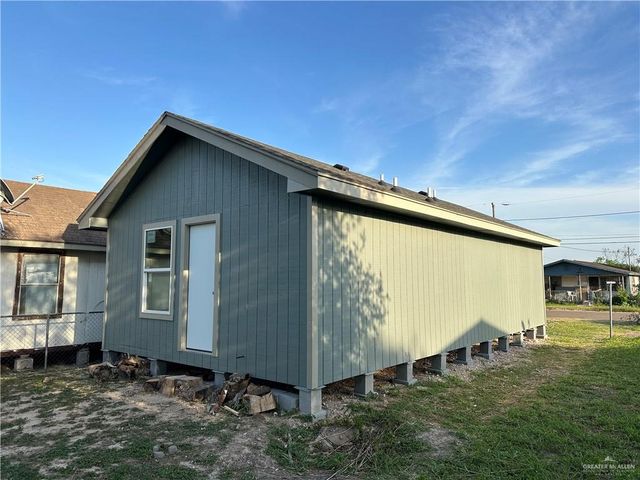 415 W Pablo Layton Street, Elsa, TX 78543
