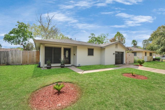 2706 Harvard Street, Pasadena, TX 77502