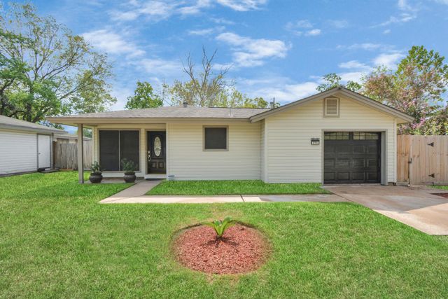 2706 Harvard Street, Pasadena, TX 77502