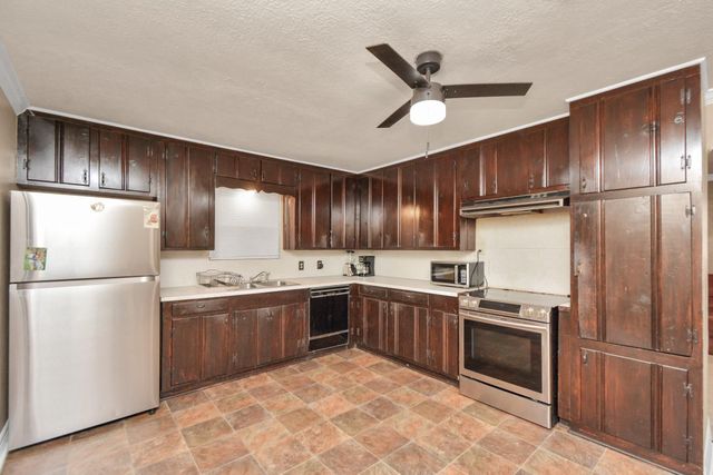 2706 Harvard Street, Pasadena, TX 77502