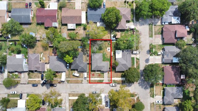 2706 Harvard Street, Pasadena, TX 77502