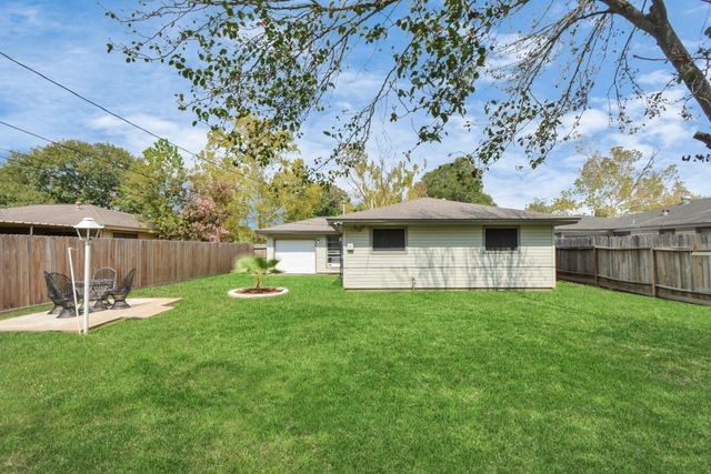 2706 Harvard Street, Pasadena, TX 77502