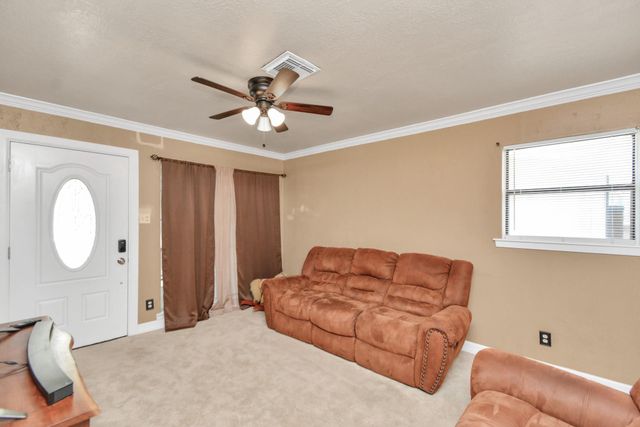 2706 Harvard Street, Pasadena, TX 77502