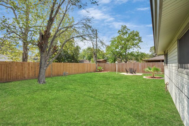 2706 Harvard Street, Pasadena, TX 77502