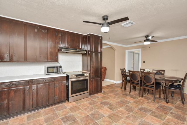 2706 Harvard Street, Pasadena, TX 77502
