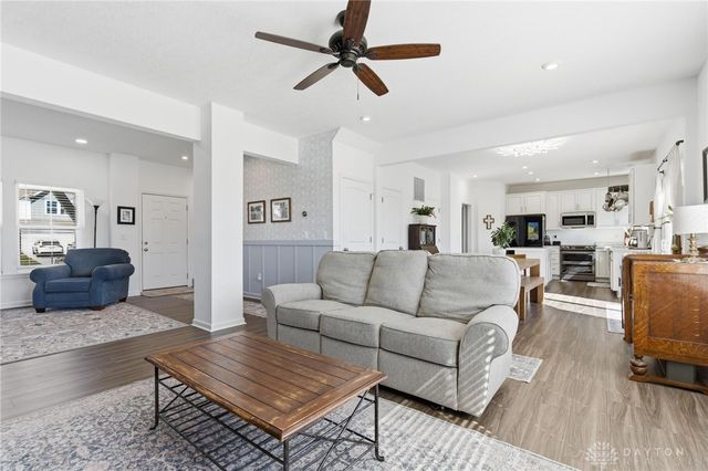 1622 Arden Bend, Fairborn, OH 45324