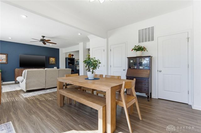 1622 Arden Bend, Fairborn, OH 45324