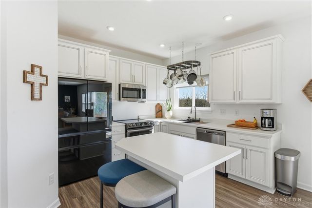 1622 Arden Bend, Fairborn, OH 45324