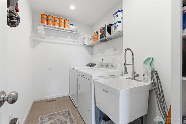 1622 Arden Bend, Fairborn, OH 45324