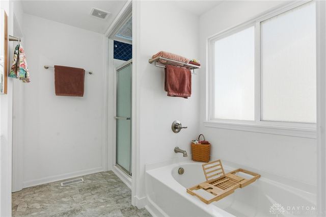 1622 Arden Bend, Fairborn, OH 45324