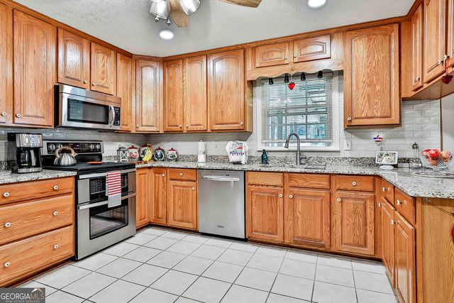 234 Stanley Road, Fayetteville, GA 30214