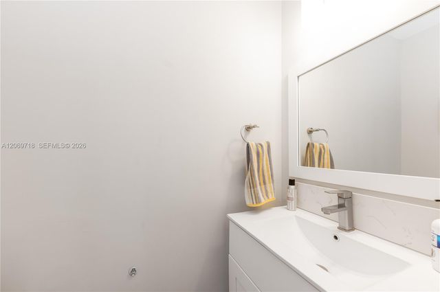 1960 NW 4th Avenue 42, Miami, FL 33136