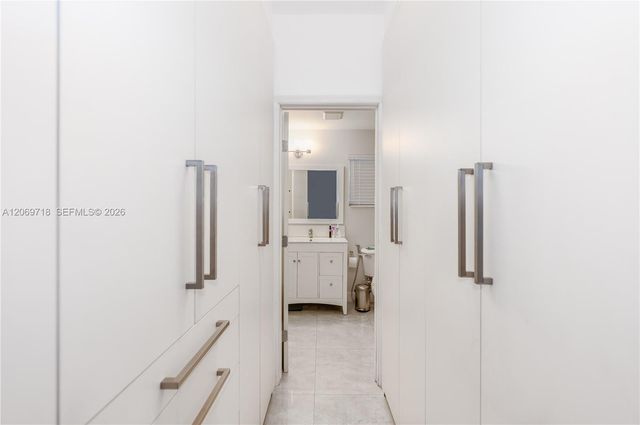 1960 NW 4th Avenue 42, Miami, FL 33136