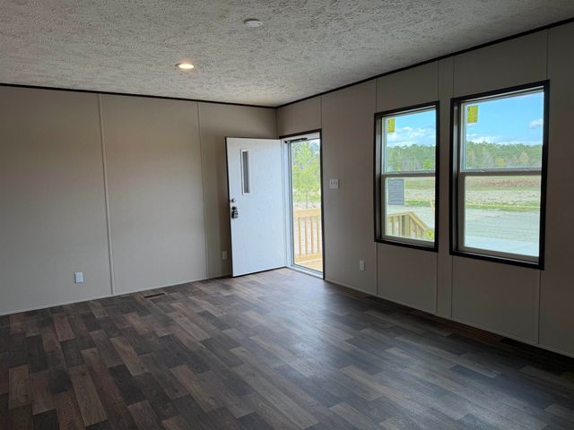 1340 W G Rd., Conway, SC 29526