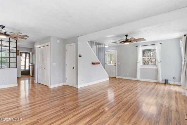 99 Valley View Court, Pineville, MO 64856