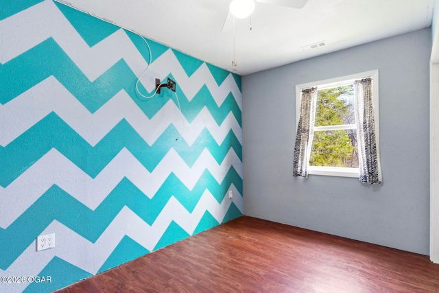 99 Valley View Court, Pineville, MO 64856