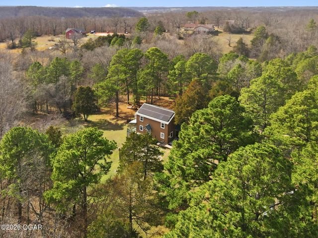 99 Valley View Court, Pineville, MO 64856