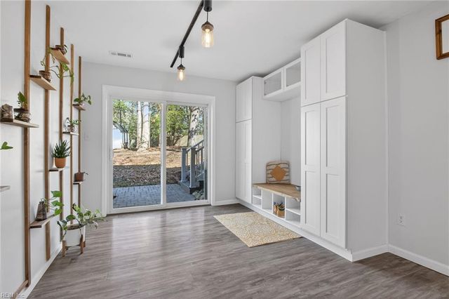 125 Millside WAY, Yorktown, VA 23692