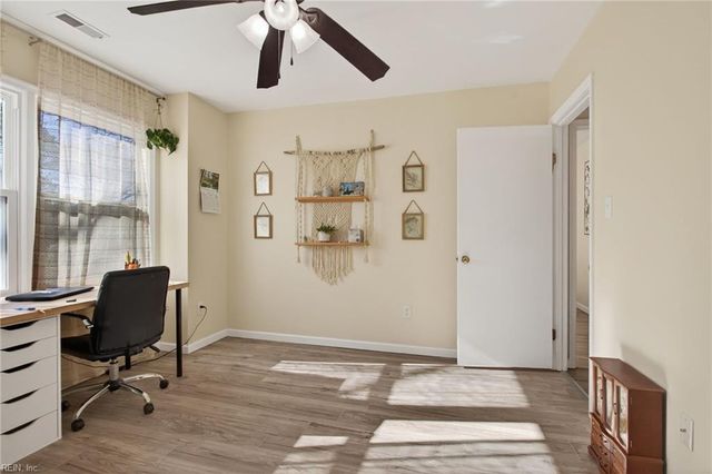 125 Millside WAY, Yorktown, VA 23692