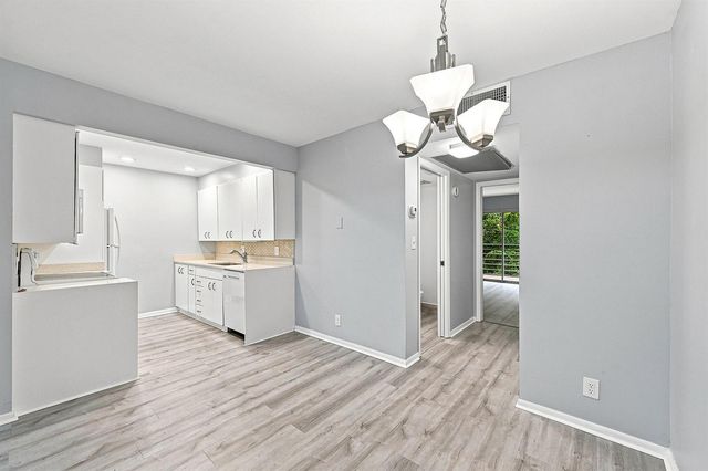 2404 ANTIGUA Circle G4, Coconut Creek, FL 33066