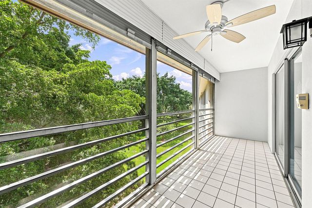 2404 ANTIGUA Circle G4, Coconut Creek, FL 33066