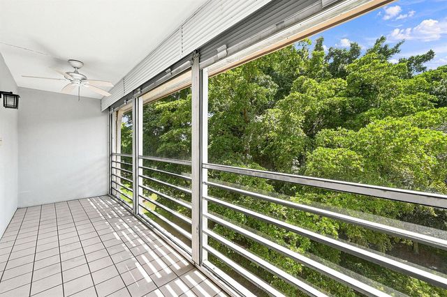 2404 ANTIGUA Circle G4, Coconut Creek, FL 33066