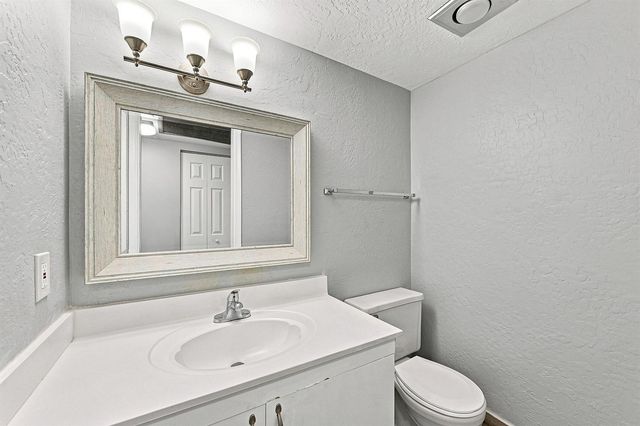 2404 ANTIGUA Circle G4, Coconut Creek, FL 33066
