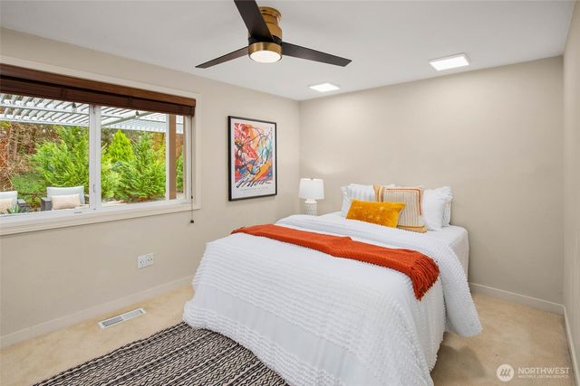 20 Cascade Key, Bellevue, WA 98006