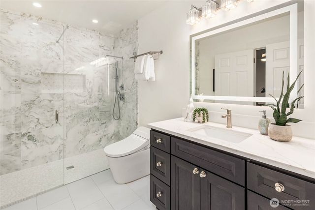 20 Cascade Key, Bellevue, WA 98006