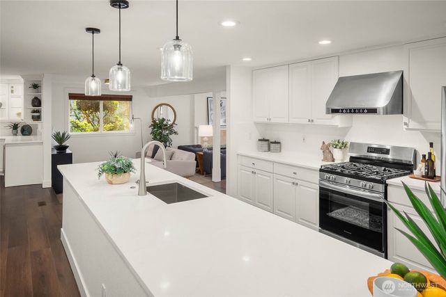 20 Cascade Key, Bellevue, WA 98006